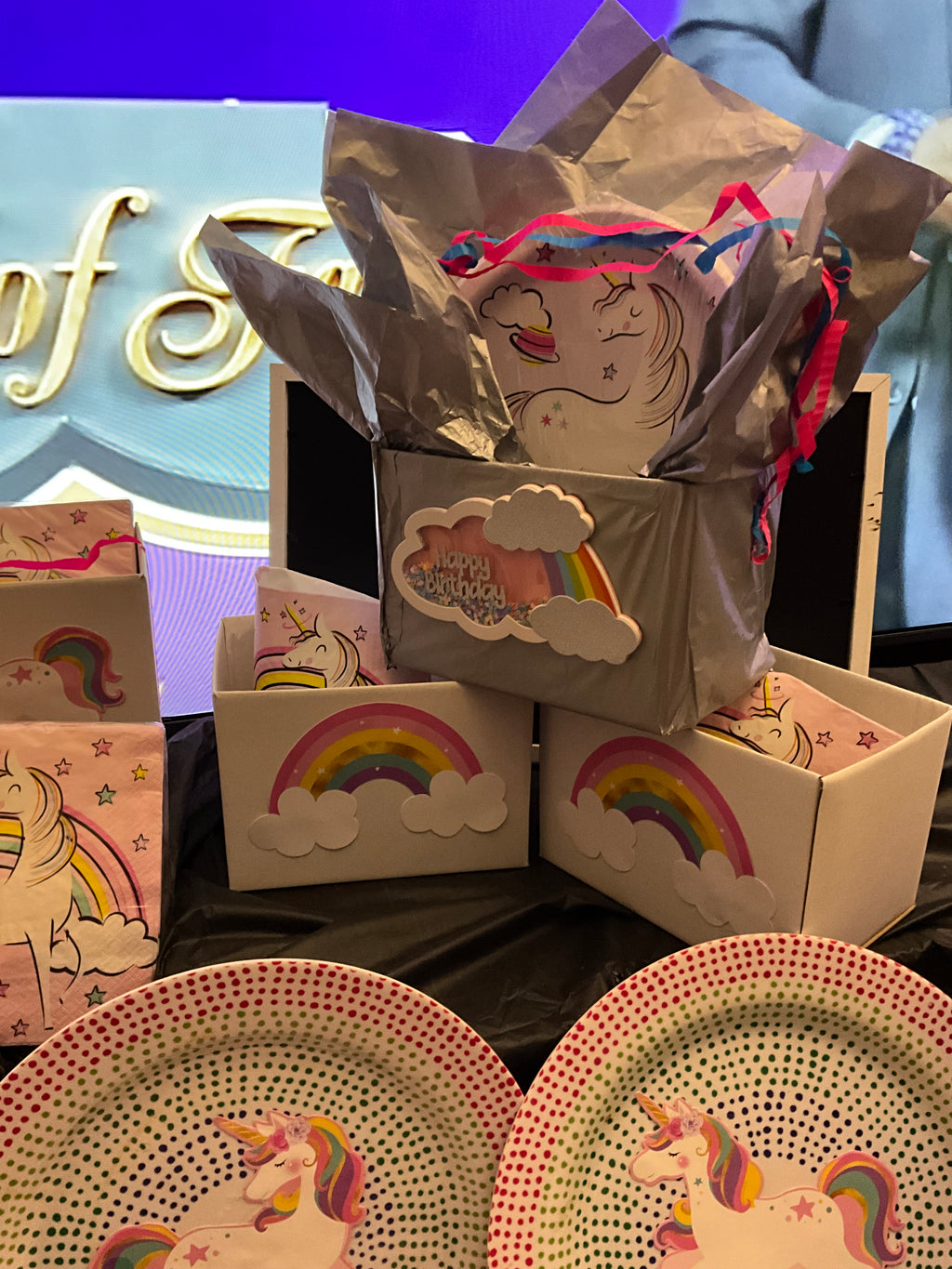 Unicorn Rainbow Birthday Party Supplies Set – Boxes, Bags & Plates